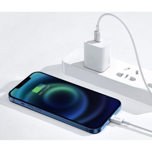 Baseus USB-C auf Lightning Kabel 0,25m Weiß