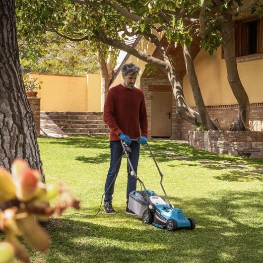 Cortacésped Cecotec Terrenator 330 Flex 1200W 33cm 3 Alturas BeltDrive Depósito 30L