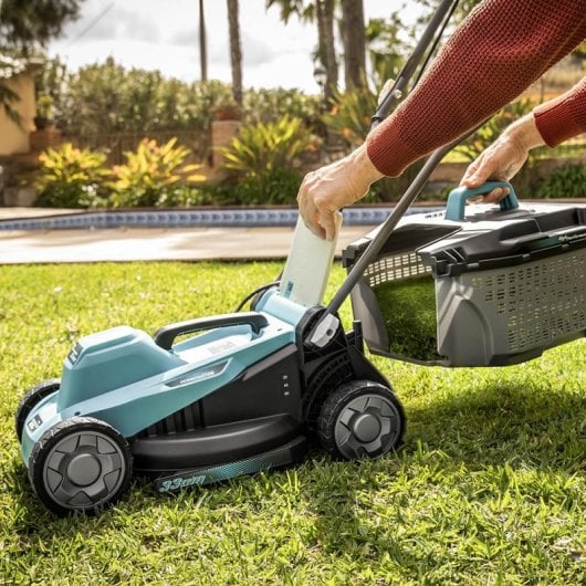 Cortacésped Cecotec Terrenator 330 Flex 1200W 33cm 3 Alturas BeltDrive Depósito 30L