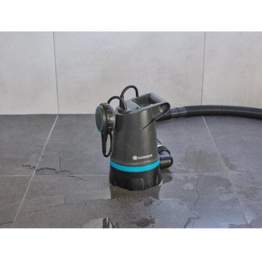Gardena 20000 BASIC 9016-47 550W 20000l/h Tauchpumpe mit Schwimmerschutz