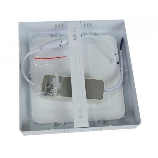 Placa cuadrada LED JANDEI 22,5cm Difusor aluminio 120º Superficie Bajo Consumo