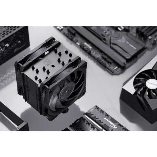 Noctua Socket Multi-Socket 120 mm Refroidissement par air NH-U12A chromax.black Noir Roulement SSO Double Tour PWM