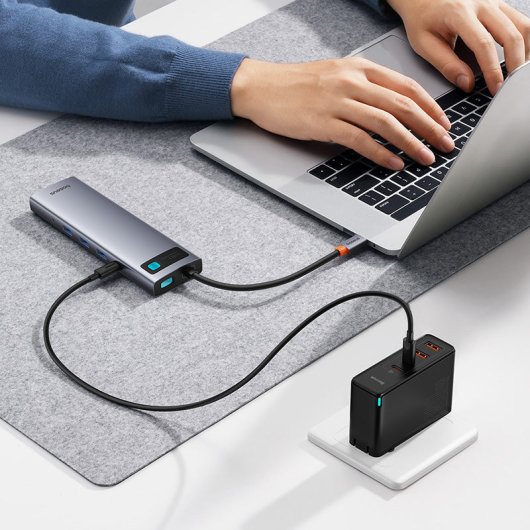 Hub Baseus 10 puertos 5000 Mbit/s StarJoy USB-C HDMI RJ-45 VGA SD MicroSD Audio 60 Hz