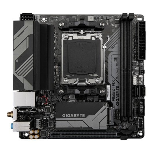 Placa Base Gigabyte A620 A620I AM5 Mini ITX AX DDR5 PCIe 4.0 Wi-Fi 6E Bluetooth 5.3