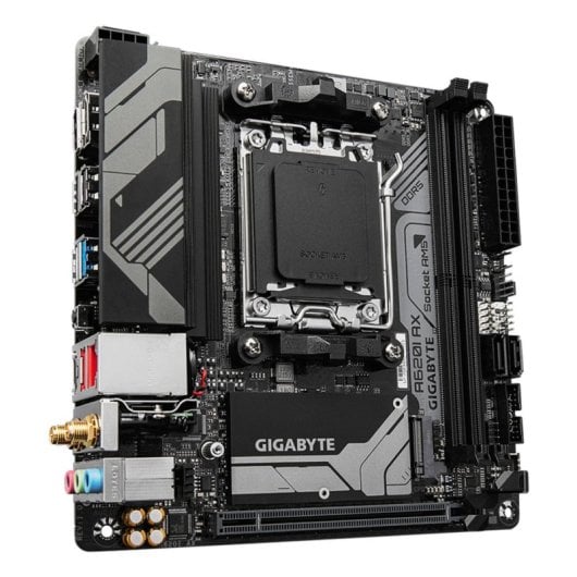 Placa Base Gigabyte A620 A620I AM5 Mini ITX AX DDR5 PCIe 4.0 Wi-Fi 6E Bluetooth 5.3