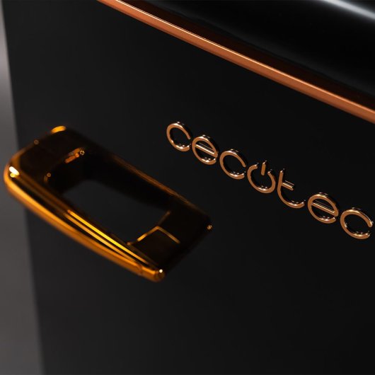 Frigorífico Cecotec Mini Retro 89cm 95L Clase E Negro Icebox Tirador Gold Rose