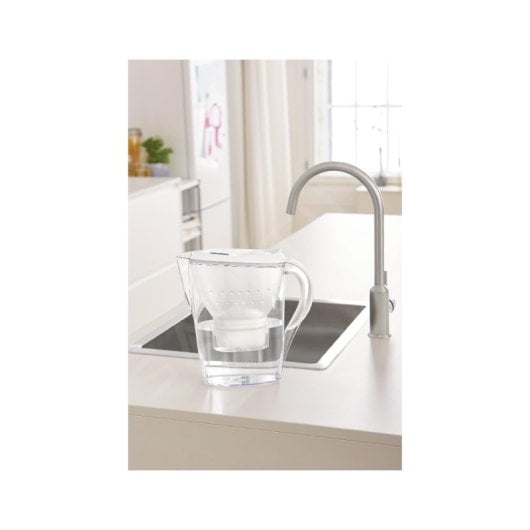 Carafe blanche Brita Marella 2,4 L avec filtre Maxtra Pro PP et indicateur de changement