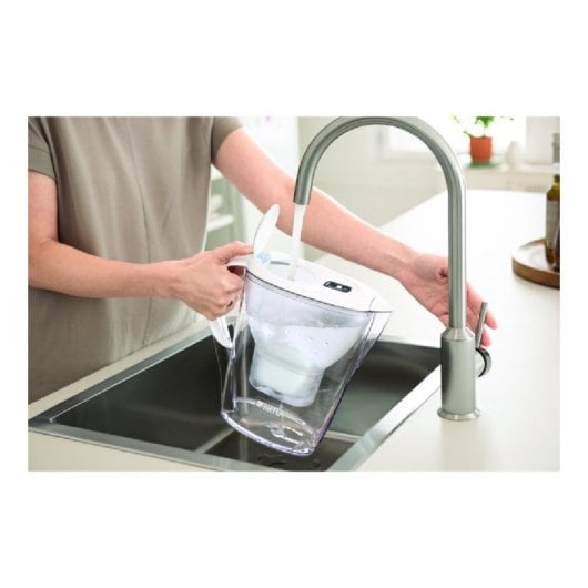 Carafe blanche Brita Marella 2,4 L + 3 filtres Maxtra Pro avec indicateur numérique