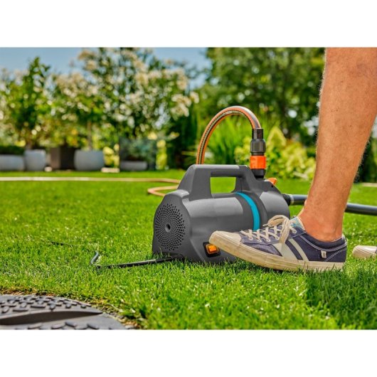 Gardena 4200 Silent 600W 3,9 bar 4200l/h Edelstahl IPX4 Schwarz Gartenpumpe