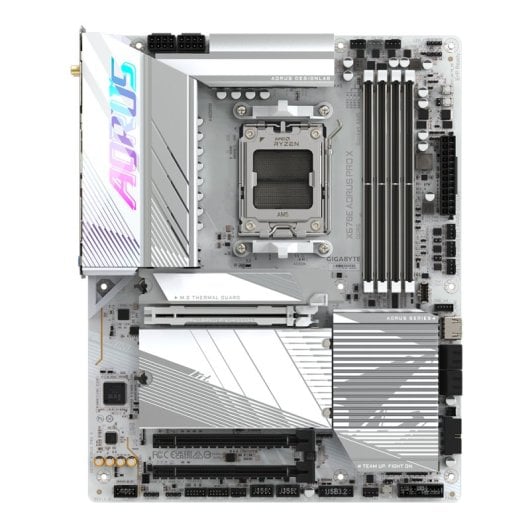Scheda madre Gigabyte X670E AM5 ATX AORUS PRO X DDR5 PCIe 5.0 WiFi 7 Bluetooth 5.3 2.5GbE