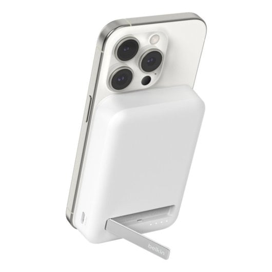 Belkin BoostCharge Pro Kabelloses Ladegerät Weiß
