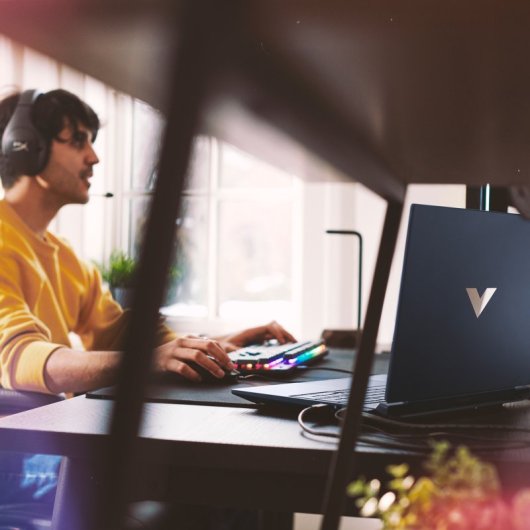 HP Victus 15-fa0049ns 15.6? Intel Core i7 12650H 16GB 512GB SSD RTX 3050 FreeDOS Azul