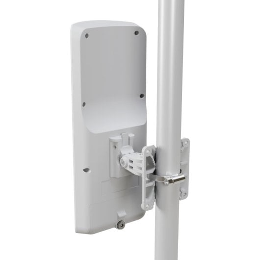 Punto di accesso WiFi 6 AX Mikrotik mANTBox ax 15s con antenna settoriale dual-band PoE da 15 dBi