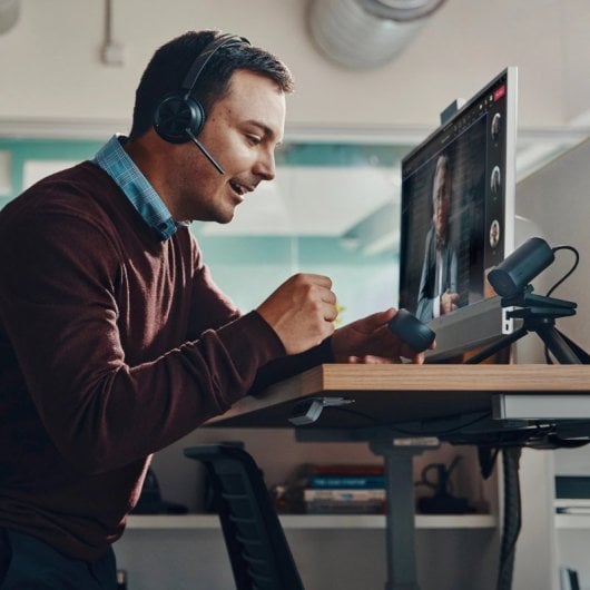 Auriculares Poly inalámbricos Bluetooth 5.1 con ANC, micrófono boom y base de carga