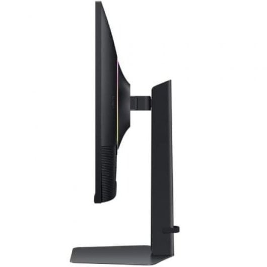 Monitor Samsung 32″ 4K UHD 144Hz IPS HDR10+ Smart TV con altoparlanti e hub di gioco