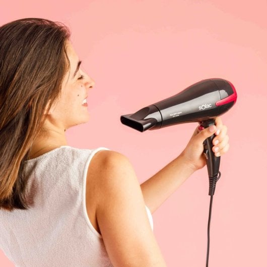 Secador de Cabelo Solac Ultra Leve 340g 2200W 2 Velocidades 3 Temperaturas Preto/Violeta