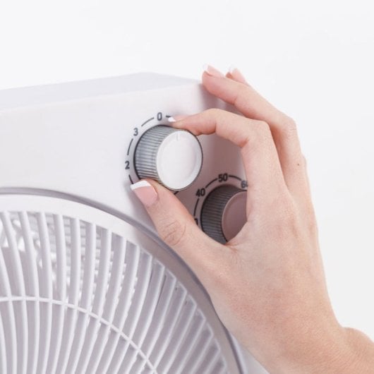 Ventilatore Taurus Tropicano 3V 35W a 5 pale bianco con timer di oscillazione automatica