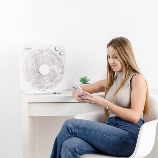 Ventilatore Taurus Tropicano 3V 35W a 5 pale bianco con timer di oscillazione automatica