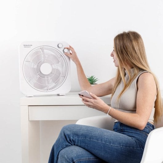 Ventilatore Taurus Tropicano 3V 35W a 5 pale bianco con timer di oscillazione automatica