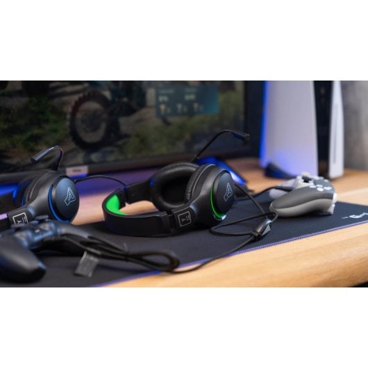 Le casque filaire G-lab avec microphone perche, rétroéclairage RVB et compatibilité multiplateforme
