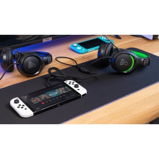 Le casque filaire G-lab avec microphone perche, rétroéclairage RVB et compatibilité multiplateforme