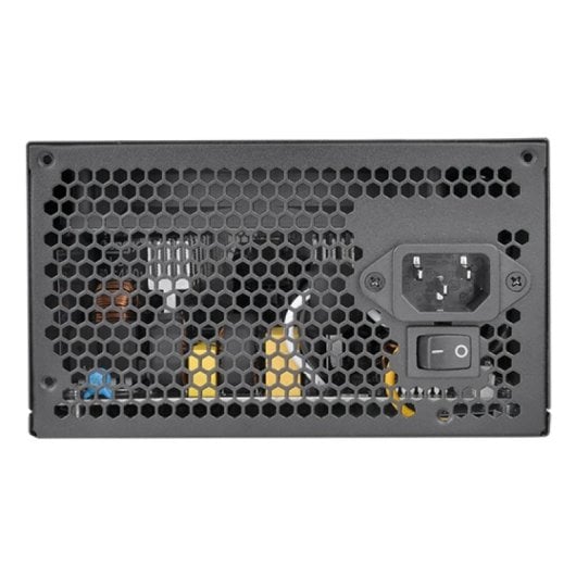 Fuente de Alimentación Thermaltake 650W 80 PLUS Modelo PS-TRS-0650NNSAWE-2 Protección Avanzada