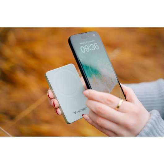 Power Bank Verbatim Charge ?n? Go Essentials 10000mAh Verde MagSafe QC 3.0 35W