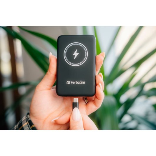 Batería externa Verbatim Charge ?n? Go 5000mAh MagSafe Quick Charge 3.0 20W Negro