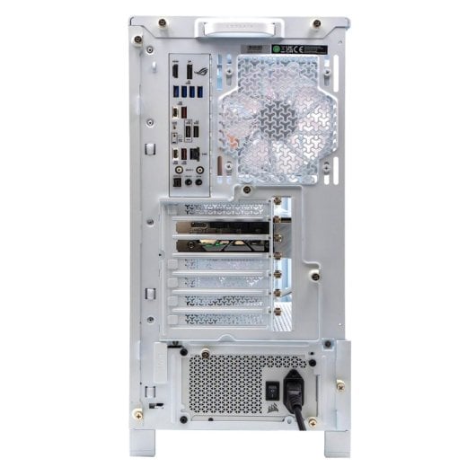 Epical-q Bucaneer-w Bronze I Intel Core Ultra 7 265kf , 32gb, 2tb Ssd Nvme, Rtx 5070ti + Windows 11 Pro