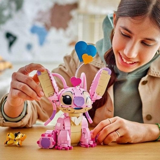 LEGO Disney Lilo e Stitch Angela 43257 784 pezzi