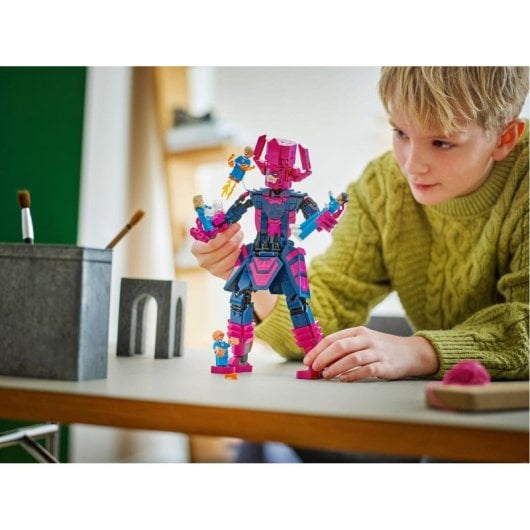 LEGO Marvel Conjunto 76316 Quarteto Fantástico Galactus, coleção de minifiguras com 427 peças