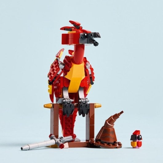 Conjunto de construção LEGO Harry Potter Fawkes Dumbledore's Phoenix com 299 peças articuladas