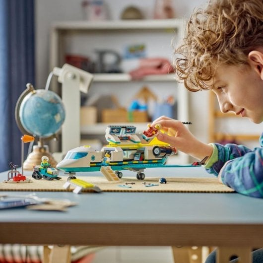 Lego City 60465 Ambulanza aerea 403 pezzi Motoslitta Laboratorio medico