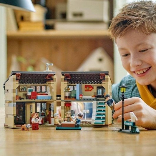 LEGO Harry Potter Privet Drive Visita Tía Marge 76451 639 peças