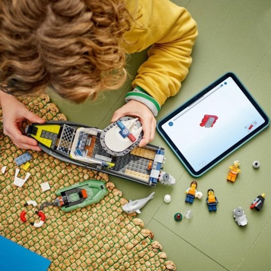 Lego City 60456 Polizeiboot-Verfolgungsjagd, Bauset, 264 Teile, schwimmend