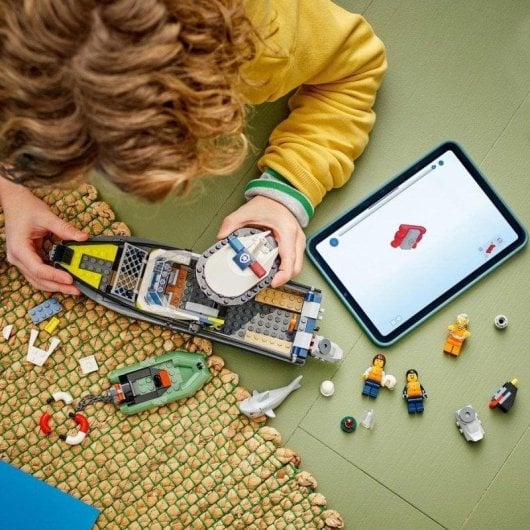 LEGO City Polizeiboot Verfolgungsjagd 60456 264 Teile