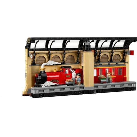 Set de construcción Lego Harry Potter 76450 Rincón entre Libros Expreso de Hogwarts 832 piezas