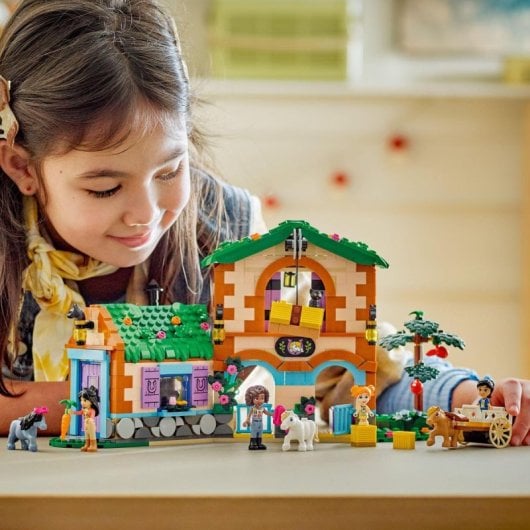Conjunto de construção Lego Friends 42654 Pony Ranch e Stable, 727 peças, carruagem funcional e elevador