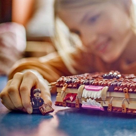 LEGO Harry Potter Monstruoso Livro dos Monstros Mordedor 76449 518 peças