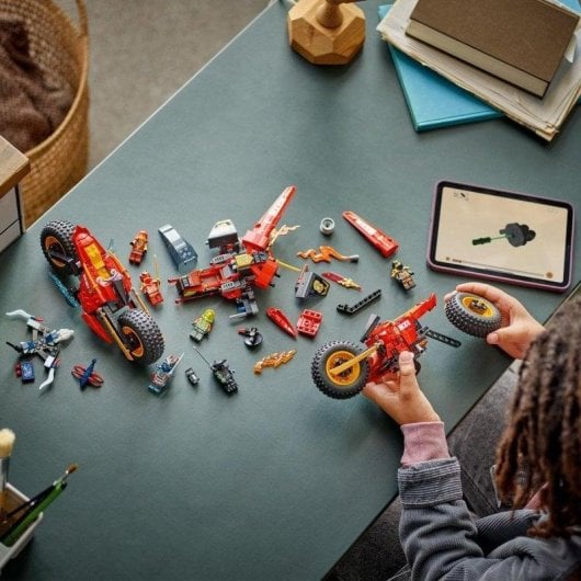 LEGO Ninjago Véhicule de Combat Ninja 71844 561 pièces