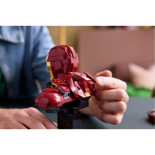 Busto di Iron Man MK4 Lego 76327 436 pezzi base espositiva minifigure adulti Marvel