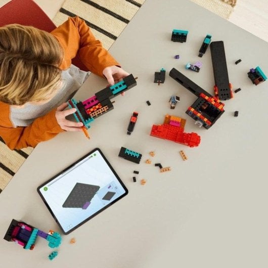 LEGO Minecraft La Tour de l'Enderman 21279 867 pièces