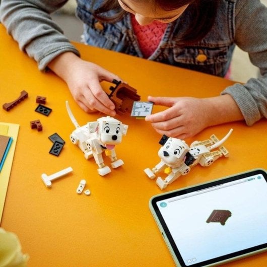 LEGO Disney Lucky e Penny 43271 268 peças