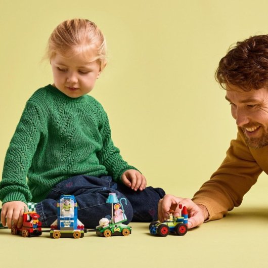 Set de construcción Lego Disney 43264 Toy Story 206 piezas 4 personajes vehículos