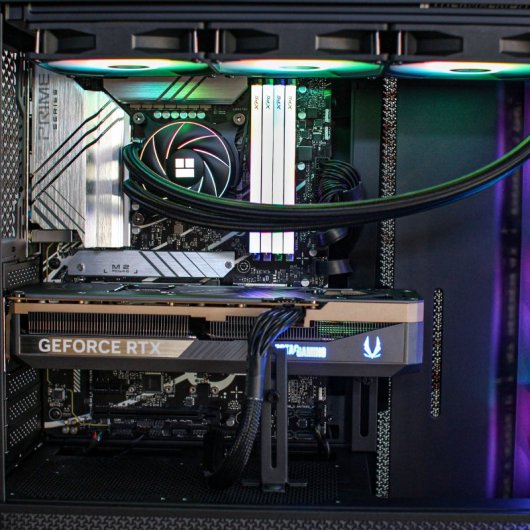 PCM Executive Colossus Intel Core I9-14900KF/64GB/2TB SSD/RTX 5080 16GB + Windows 11 Pro