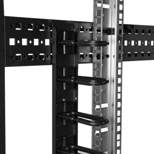 Panneau de gestion de câbles StarTech.com 91 cm 0U avec anneaux en D pour racks 20U et plus, modèle CMVER20UD