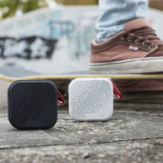Altavoces Hama Pocket 3.0 Ultraportátiles Bluetooth 3,5W IP67 14h Manos Libres USB-C Negro