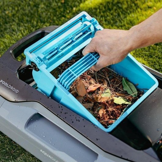 Robot limpiapiscinas Cecotec Conga Pooldroid AquaSkater Solar, 16h autonomía, sensores ultrasónicos, depósito XXL