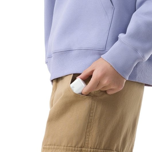 Kit Baseus per iPhone 16 Plus con custodia protettiva in vetro temperato e caricabatterie rapido da 45 W