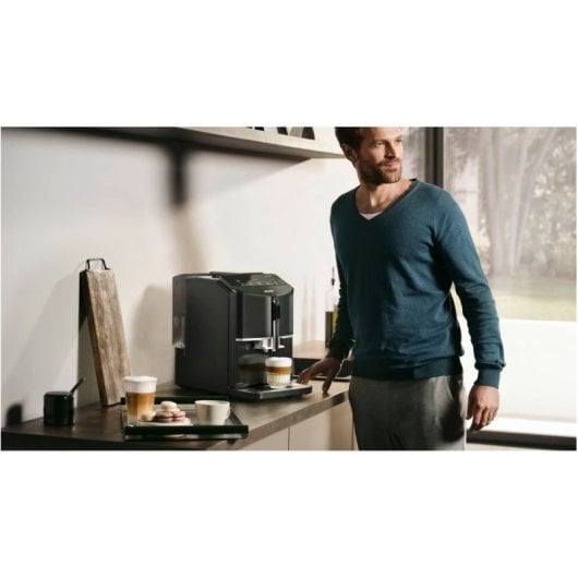 Cafetera Automática Siemens EQ.300 TF301E19 1.4L 15 bares molinillo integrado LCD Negro